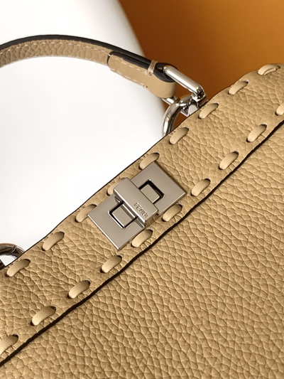 フェンディバッグ全体デザイン